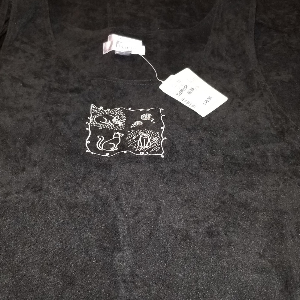 Long maxi dress sz 20 NWT has cats embroidered on